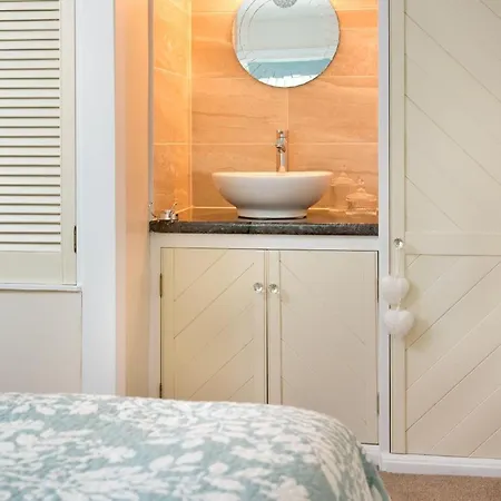 2 Bed In Penrith Oc-Sz085 * פנרית'